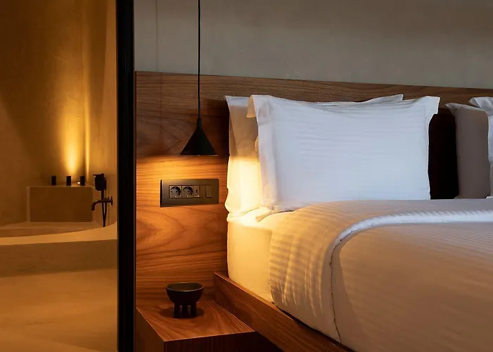 فيلة Pnoes Tínos