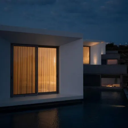 Villa Pnoes *